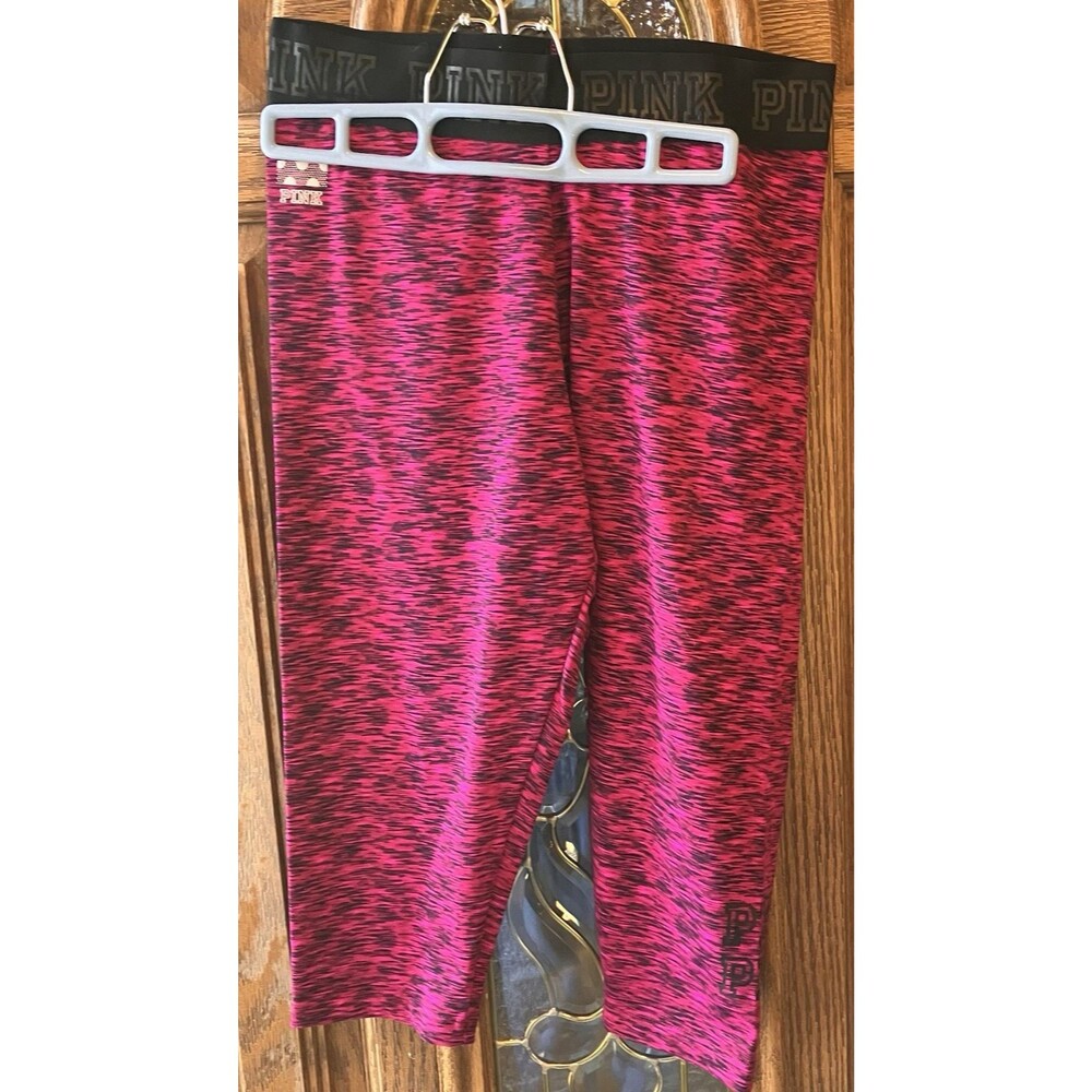 Victoria's Secret Pink Ultimate Pink & Black Capri Exercise Leggings Women’s‎ M